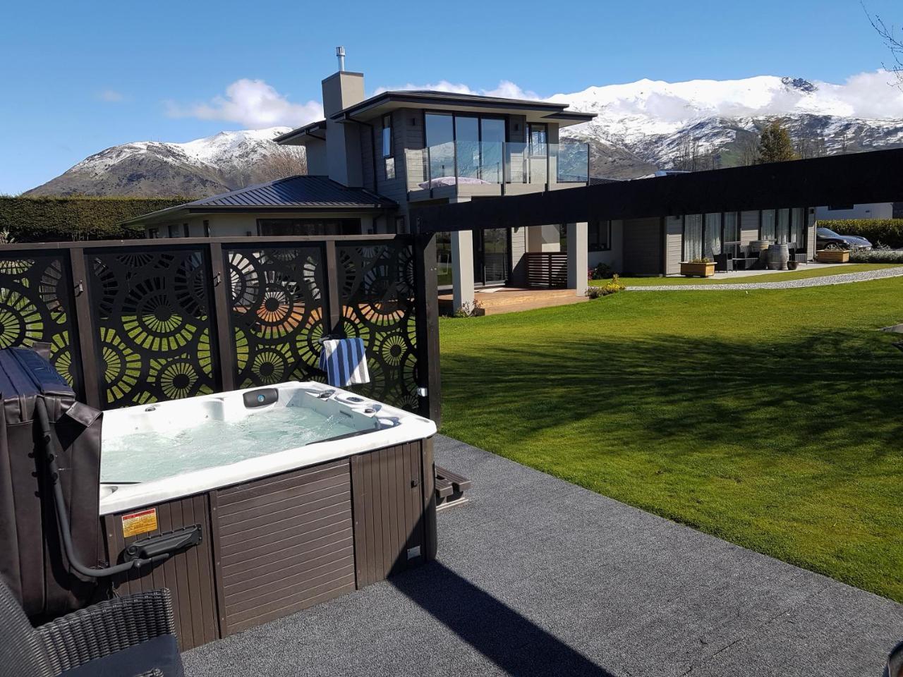Copper Beech Wanaka - Luxury Accommodation Eksteriør billede